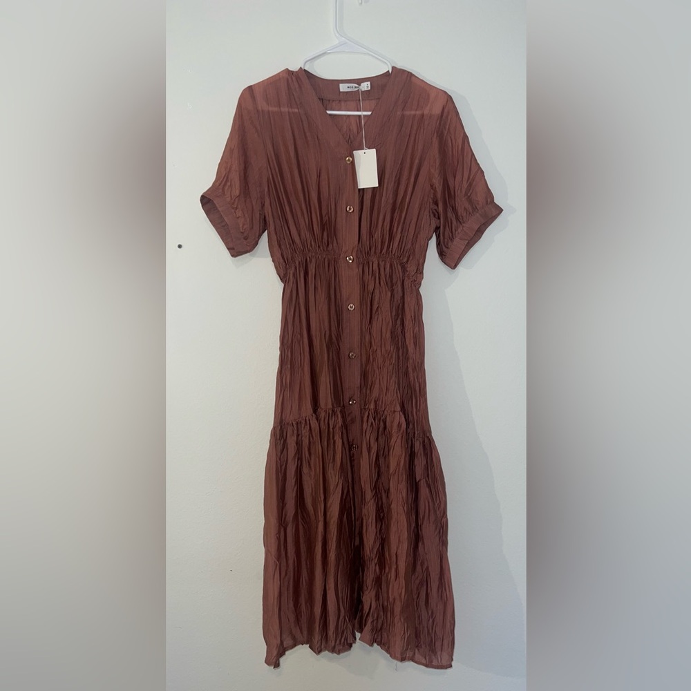 ✨ Mod Ref | Brown Crinkle Button-Front Midi Dress Size Small | New With Tags